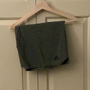 Men’s adidas gym shorts - olive green - size L